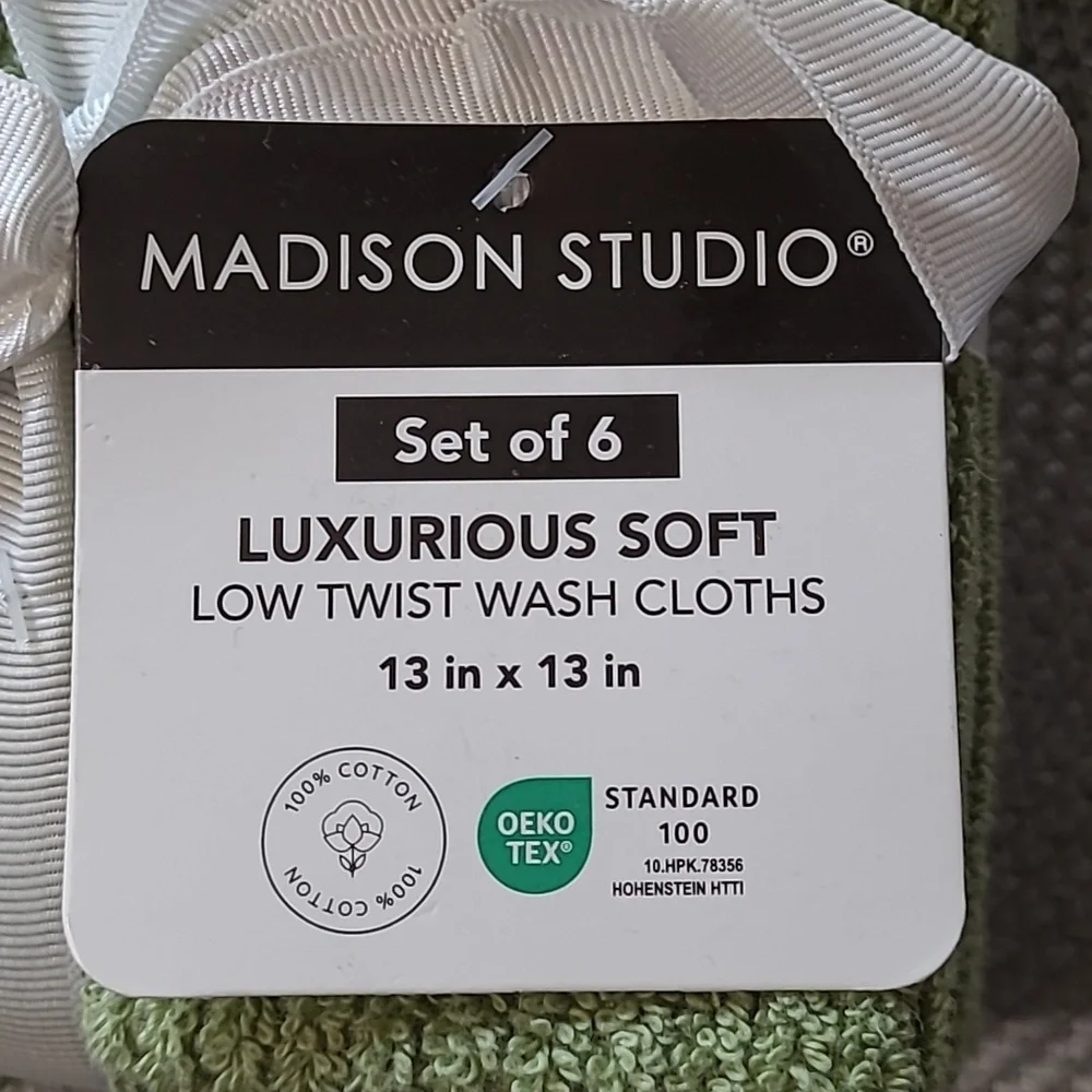 Madison Studio Ribbed Twist Washcloths